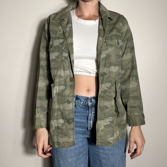 American Eagle Camo Button Up Jacket Size Small - Picture 2 of 7